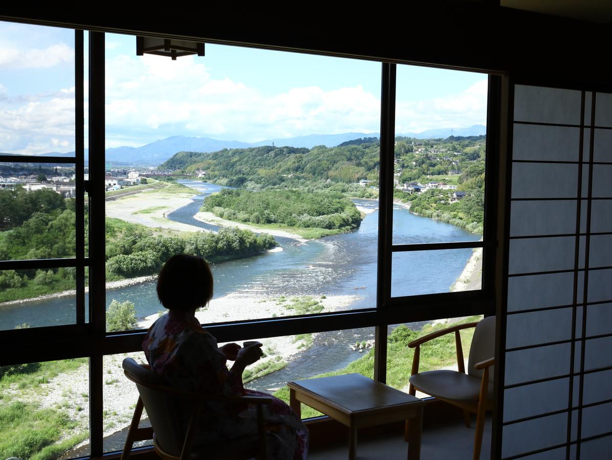 Hotel Yoshinotei Iida Esterno foto